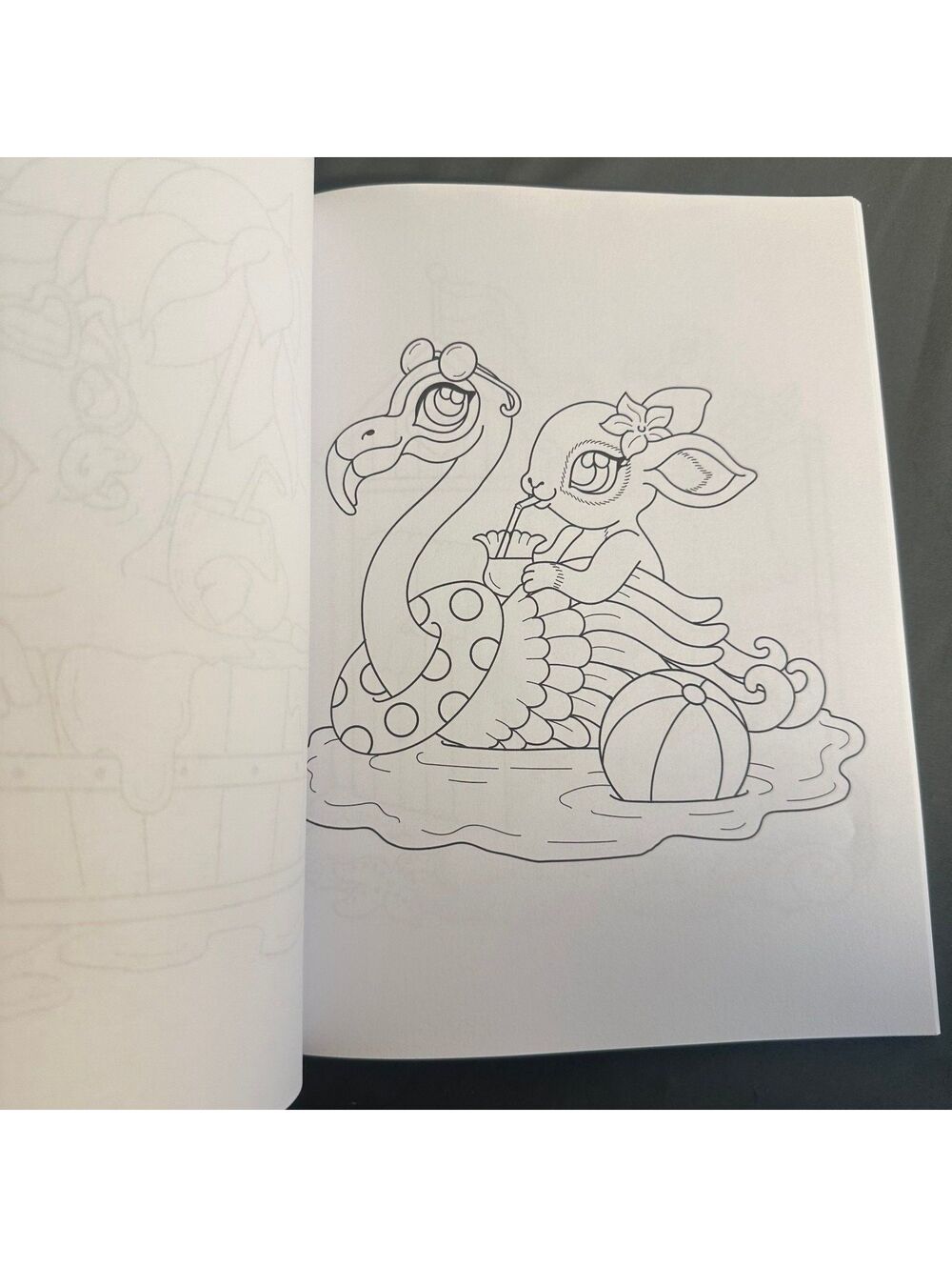 50 Vacation Miniarures Coloring Book - Picture 7 of 9
